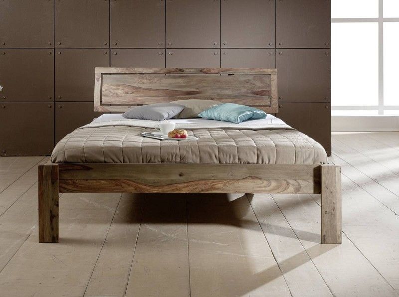 King bed made of solid sheesham wood