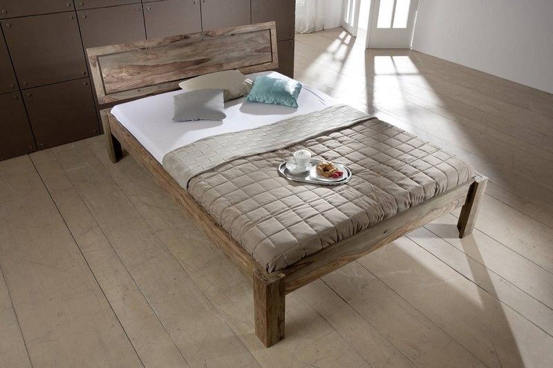 King bed made of solid sheesham wood